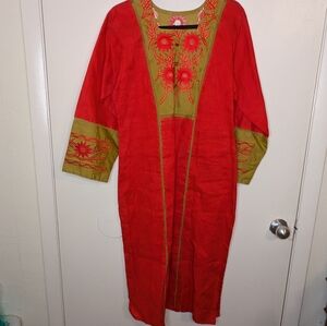 Linen red gold caftan Indian. Medium